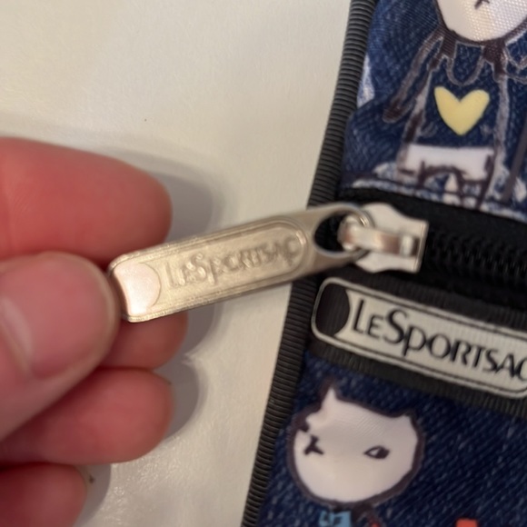 LeSportSac Cross Body Body - Picture 2 of 6